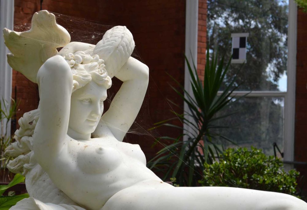 ow-avery-hill-winter-garden-the-nymph-galatea-shrouded-in-a-cobweb-caul_sandra-lawrence